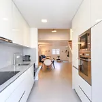 Ao Pe Da Se Next To Cathedral By Se Apartamento Braga