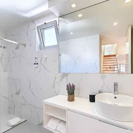 Ao Pe Da Se Next To Braga Cathedral By Se Apartamentos *