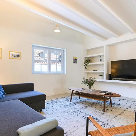 Ao Pe Da Se Next To Braga Cathedral By Se Apartamentos